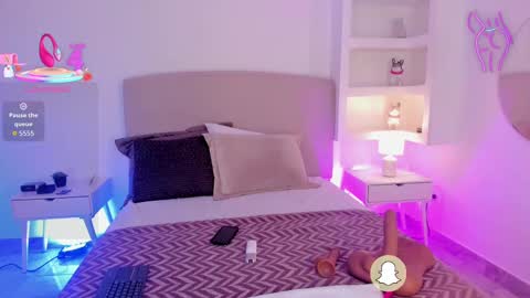 Snapshot of nathalyn05 chatting on October 1, 10:47 am NATHALY online show from October 1, 10:47 am