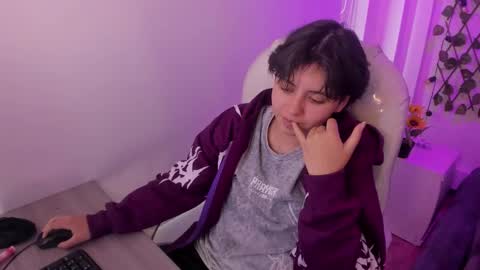 nathalyy_ds online show from February 24, 8:34 pm