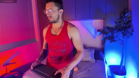 Snapshot of nathan_rivers chatting on February 15, 11:39 am nathan_rivers online show from February 15, 11:39 am