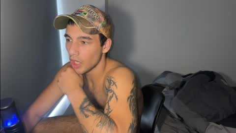 native_boy2 online show from April 8, 4:26 am