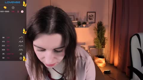 Snapshot of naturelly chatting on February 7, 6:13 pm Melisa FOLLOW ME online show from February 7, 6:13 pm