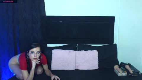 naty_cami_ online show from February 6, 11:04 pm