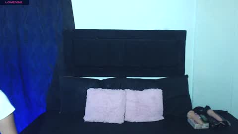 naty_cami_ online show from January 23, 12:25 am