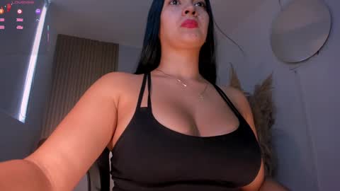 Snapshot of natyferrer chatting on September 16, 9:40 pm Naty Ferrer online show from September 16, 9:40 pm