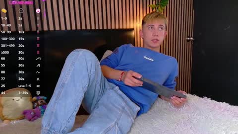 Snapshot of naughty__chris chatting on February 7, 3:52 pm Christopher Chris online show from February 7, 3:52 pm
