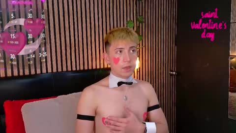 Snapshot of naughty__chris chatting on February 14, 3:36 pm Christopher Chris online show from February 14, 3:36 pm