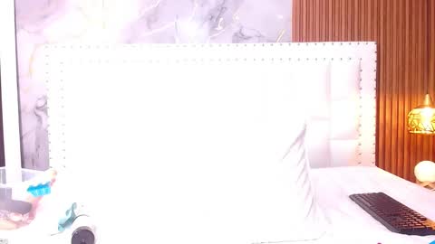 Snapshot of naughty_ebonyy chatting on March 6, 6:08 am SASHA online show from March 6, 6:08 am