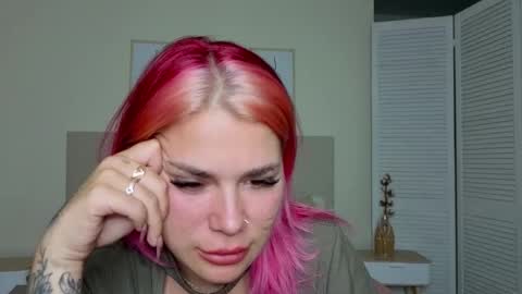 Snapshot of naughty_kittyy1 chatting on September 30, 2:27 pm Maria online show from September 30, 2:27 pm