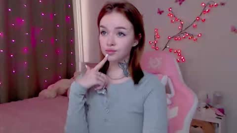 Snapshot of naughty_mablee chatting on September 27, 1:58 am Mable online show from September 27, 1:58 am
