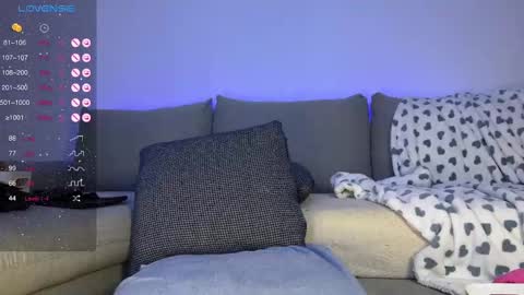 Snapshot of naughty_mari chatting on February 21, 9:34 am Naughty Mari online show from February 21, 9:34 am