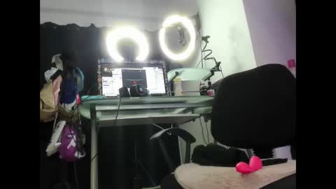 Alicia online show from April 11, 11:53 pm