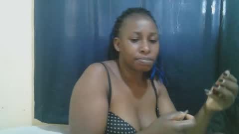 Snapshot of naughty_slender2 chatting on October 10, 10:43 am jn online show from October 10, 10:43 am