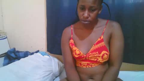 Snapshot of naughty_slender2 chatting on September 28, 7:39 am jn online show from September 28, 7:39 am