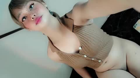 bella online show from November 12, 7:21 am