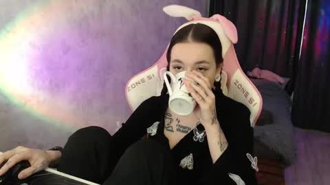 Dakota online show from February 2, 12:34 pm