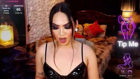 naughtyfridah online show from April 30, 5:40 pm