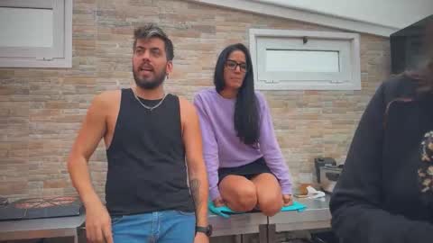 Snapshot of naughtyluxe chatting on October 1, 8:57 am ANDREA STEPH MIKE online show from October 1, 8:57 am