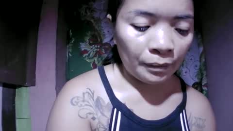 naughtymom_33 online show from May 12, 9:46 pm