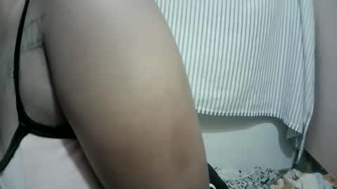 naughtymom_33 online show from April 4, 6:53 am