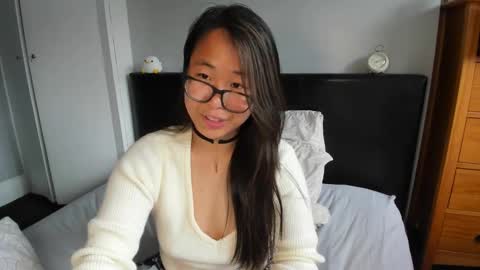 Gigi Chu  online show from October 1, 1:10 pm