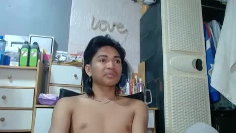 MakisigEvah online show from February 6, 4:16 am