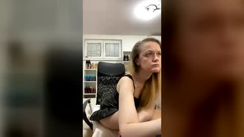 naughtysabine1 online show from July 11, 7:06 pm