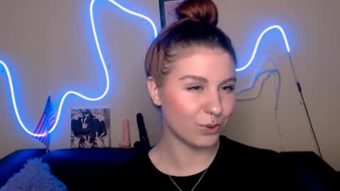 Snapshot of naughtysandy11 chatting on September 25, 9:38 am naughtysandy11 online show from September 25, 9:38 am