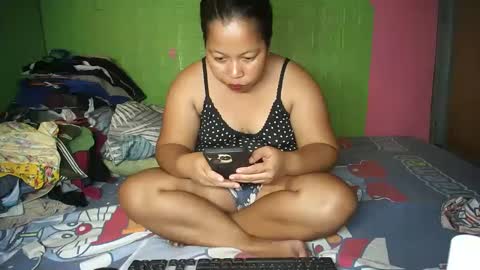 Snapshot of naughtyvina4u chatting on February 3, 5:07 am VI NA online show from February 3, 5:07 am