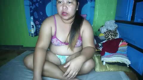 Snapshot of naughtyvina4u chatting on October 6, 3:35 am VI NA online show from October 6, 3:35 am