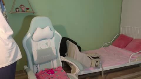 sabrina online show from March 19, 4:40 am