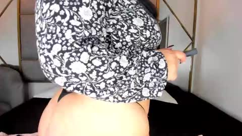 Snapshot of navannycattan chatting on September 24, 4:52 am NavannyCattan online show from September 24, 4:52 am