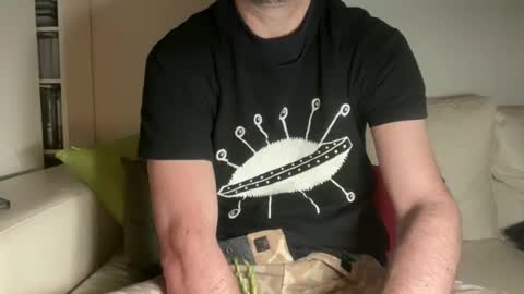 navigatingtothesky online show from January 19, 4:11 am