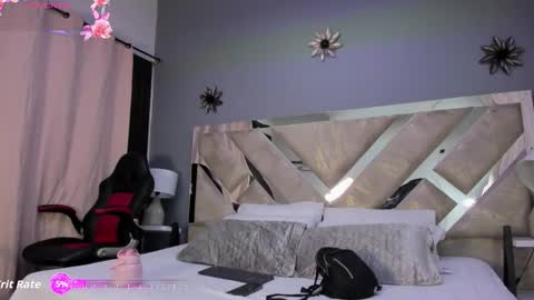 Snapshot of nayara_macherano chatting on September 21, 11:25 am nayara_macherano online show from September 21, 11:25 am