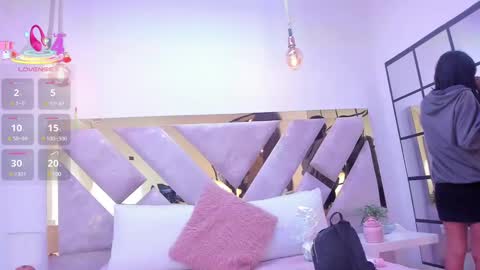 Snapshot of nayara_macherano chatting on March 9, 3:43 am nayara_macherano online show from March 9, 3:43 am