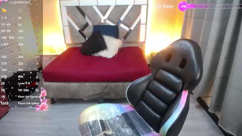 nayleah online show from March 4, 2:17 am