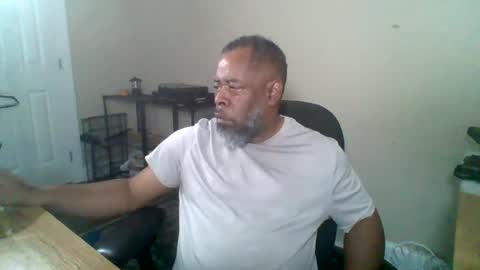 Snapshot of ncmale2021 chatting on October 8, 5:30 pm Terry online show from October 8, 5:30 pm