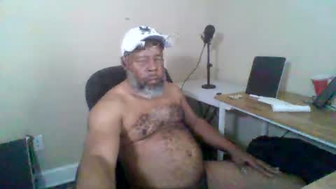 Snapshot of ncmale2021 chatting on September 18, 4:00 pm Terry online show from September 18, 4:00 pm