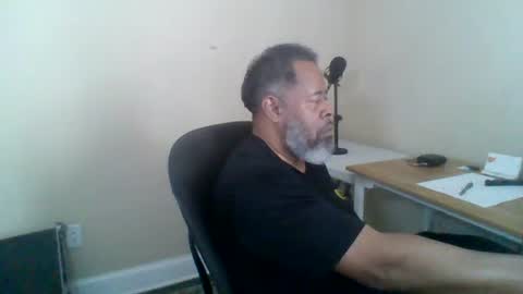 Snapshot of ncmale2021 chatting on September 19, 6:33 pm Terry online show from September 19, 6:33 pm
