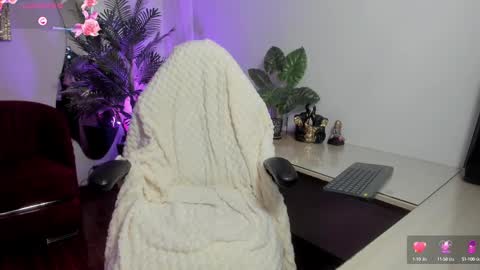 Hellen online show from March 11, 7:25 pm