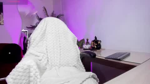 Hellen online show from November 11, 7:16 pm