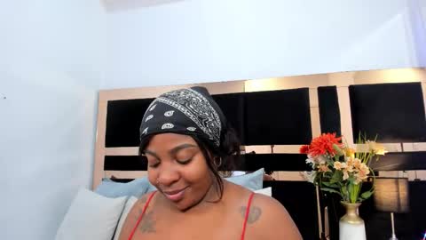 nefferetcharlotte online show from December 22, 9:54 pm