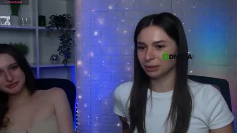 Snapshot of nekky_mouse chatting on September 22, 2:54 pm Meow online show from September 22, 2:54 pm