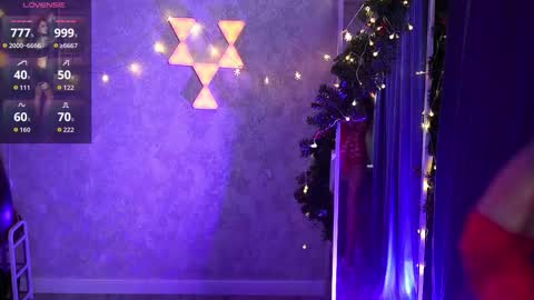    online show from December 1, 1:09 pm