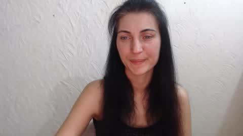 Snapshot of nensyfay_ chatting on October 17, 8:24 pm Nensy online show from October 17, 8:24 pm