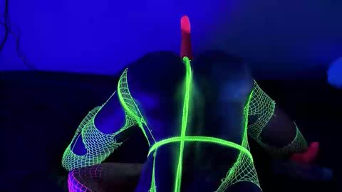 Snapshot of neon_xxx chatting on September 16, 11:52 pm neon xxx online show from September 16, 11:52 pm