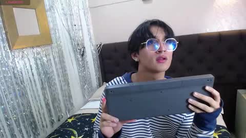 Snapshot of neonadonis chatting on October 20, 12:21 pm NeonAdonis online show from October 20, 12:21 pm
