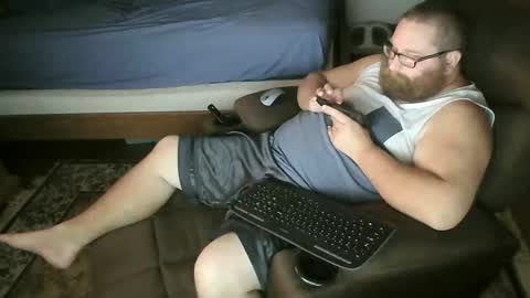 Snapshot of nerdychub4fun chatting on October 21, 1:33 am nerdychub4fun online show from October 21, 1:33 am