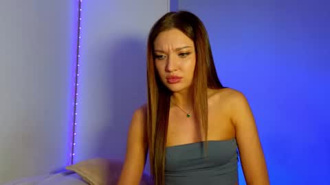 Nessa online show from March 4, 6:39 pm