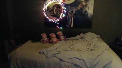 Nettie D Monroe online show from November 6, 2:14 am