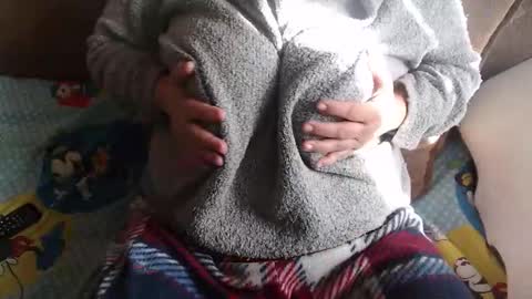 Snapshot of new_milf chatting on October 5, 7:17 am Lilly online show from October 5, 7:17 am